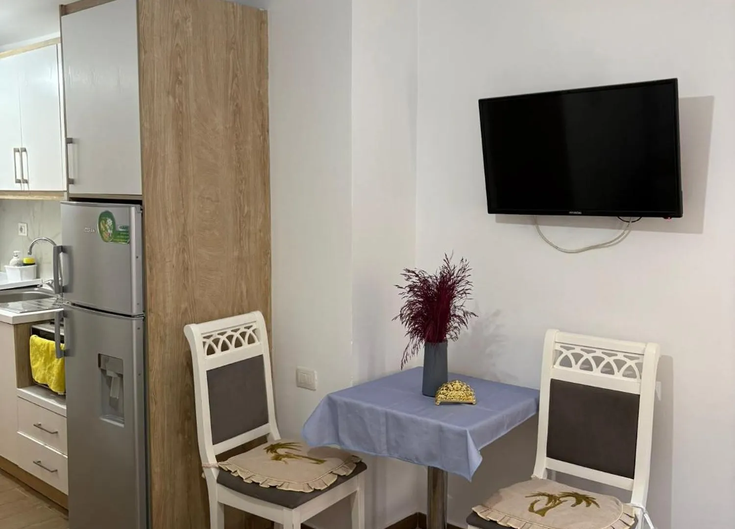 Hermes Apartments Sarande